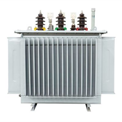 Transformateur immergé dans l'huile de 400 kVA avec solutions de distribution et groupe vecteur Dyn11 / Yyn0