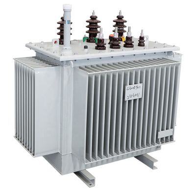 Transformateur à trois phases rempli d'huile pour la distribution d'électricité